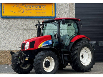 Traktor NEW HOLLAND T6020