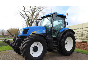 Traktor NEW HOLLAND T6000