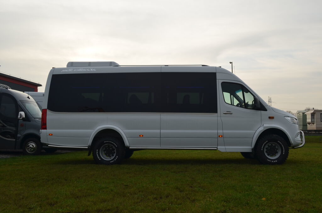 Ny Minibuss, Persontransport MERCEDES-BENZ Sprinter 519 4x4 high and low drive: bild 3