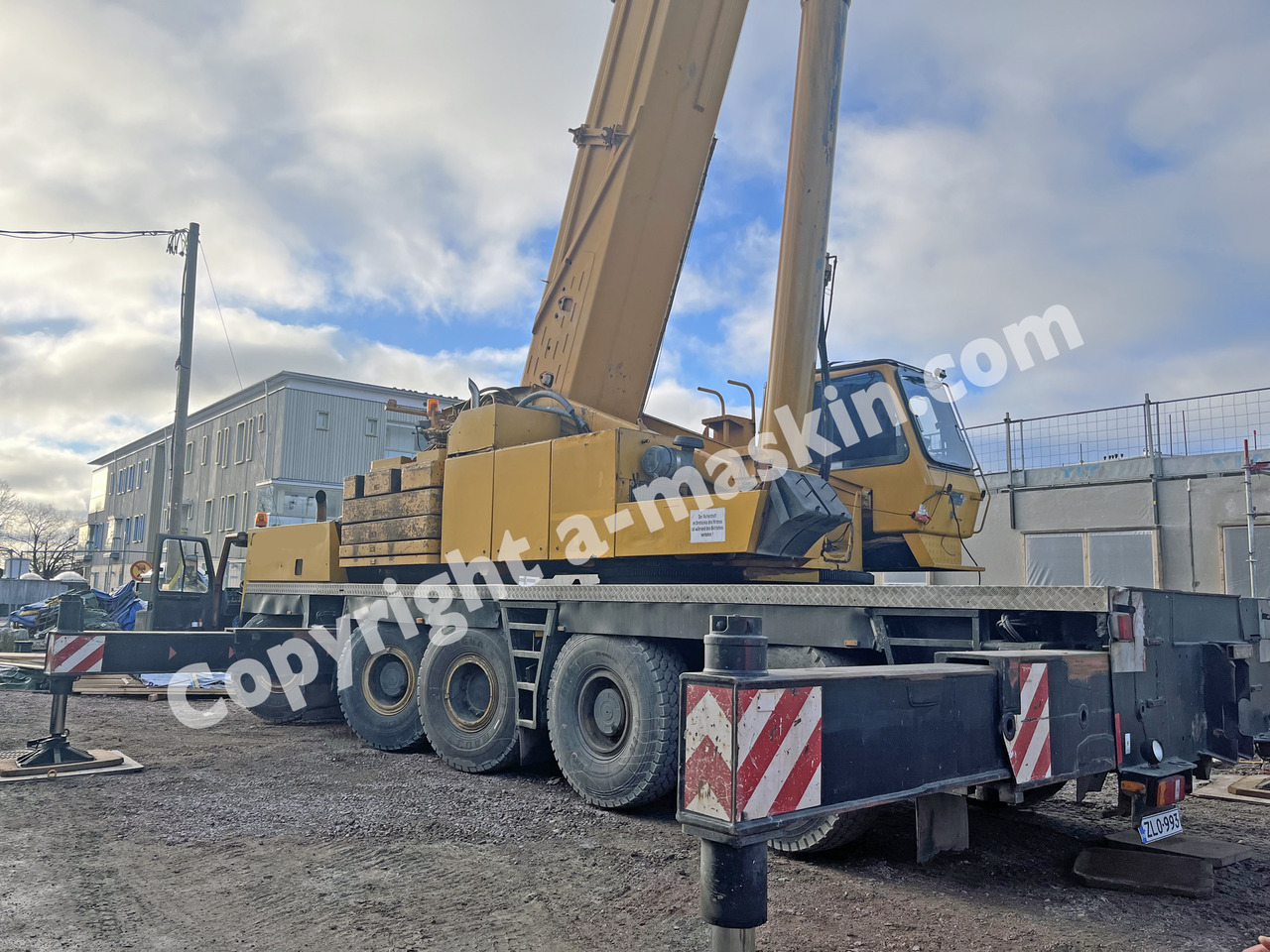 Allterrängkran Grove GMK 5180 - hook height 98 m