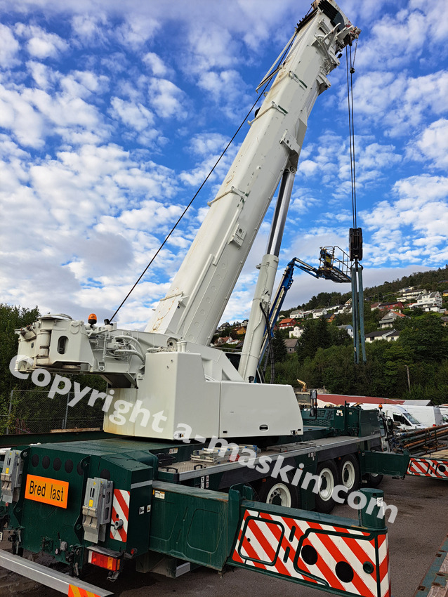 Allterrängkran Liebherr LTM 1250-5.1