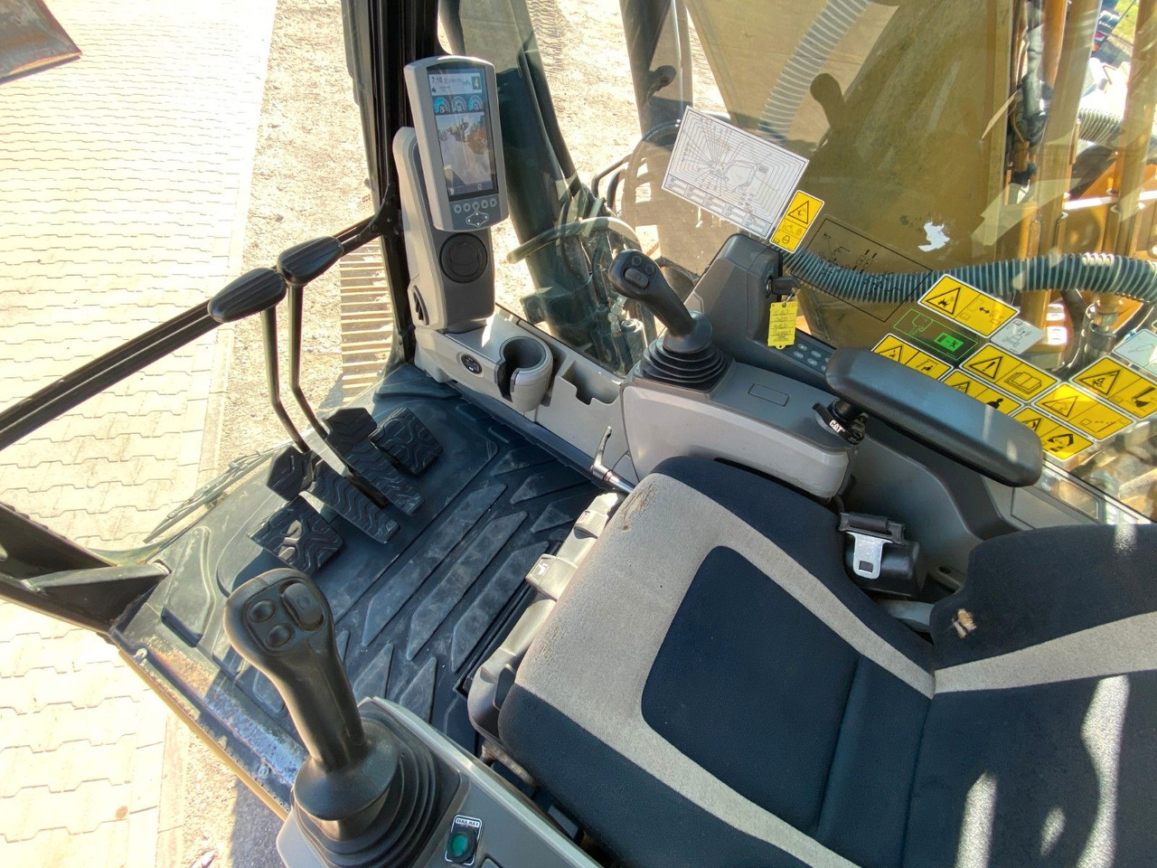 Bandgrävare CAT 320 E | + Grabenschaufel*Kamera*Zusatzhydraulik