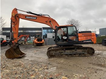 Bandgrävare DOOSAN DX 225 LC-5