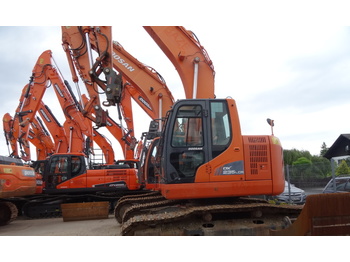 Bandgrävare Doosan DX235LCR