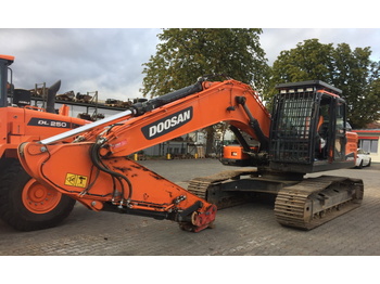 Bandgrävare Doosan DX235NLC-5