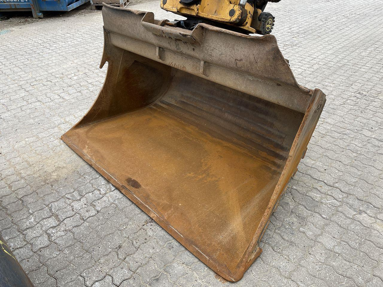 Bandgrävare Komatsu PC290LC-11EO