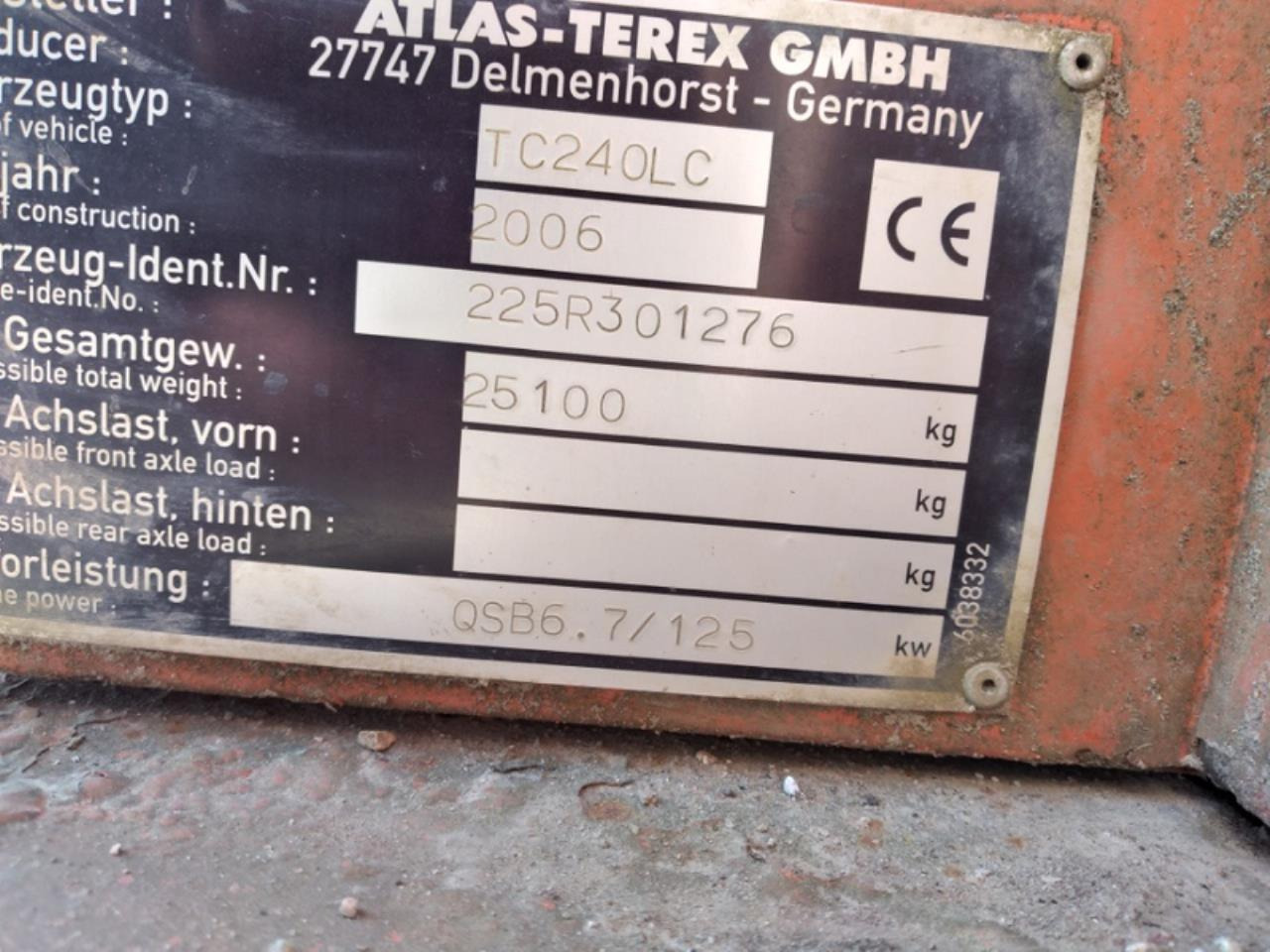 Bandgrävare Terex TC240LC