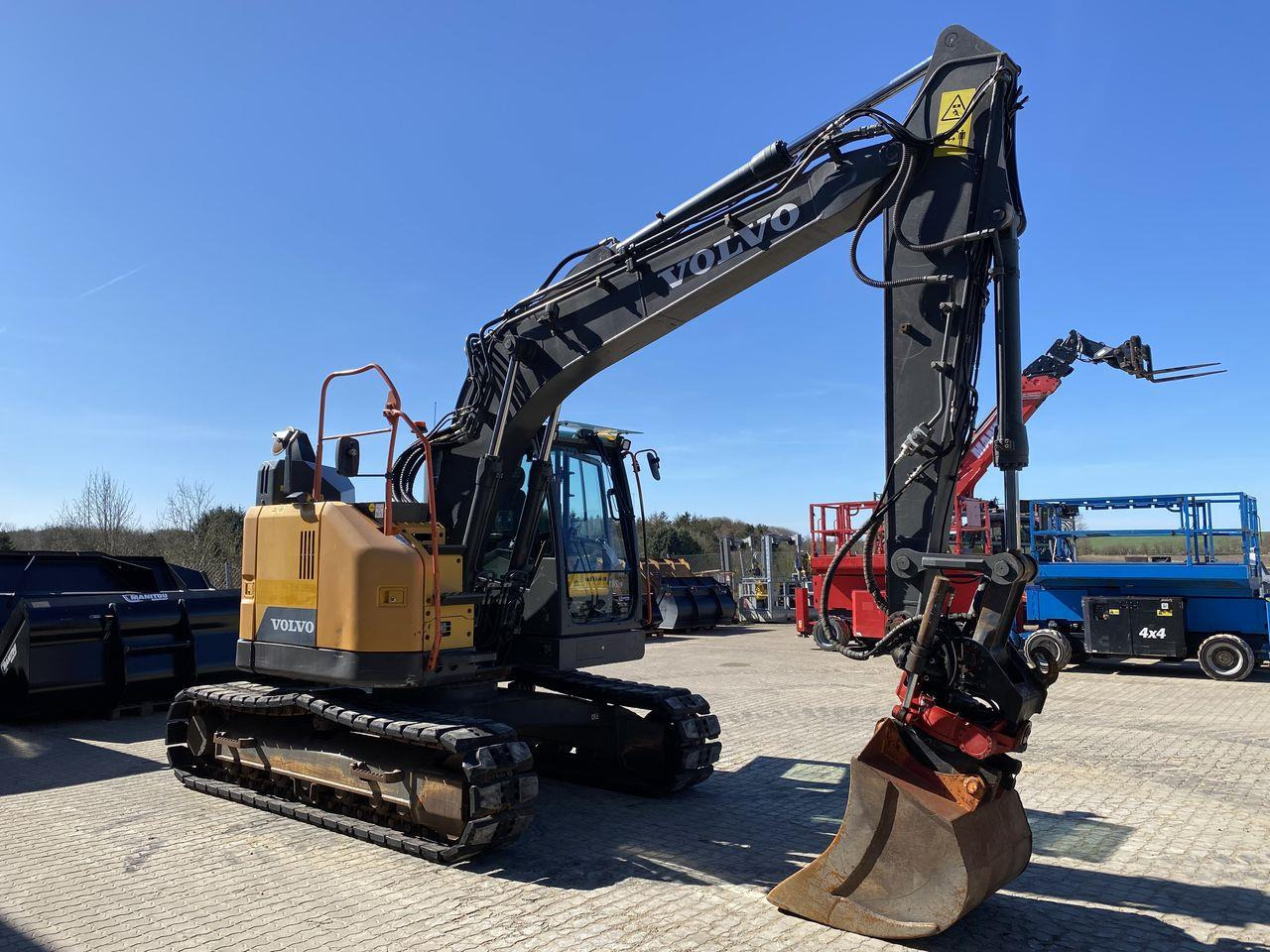 Bandgrävare Volvo ECR145