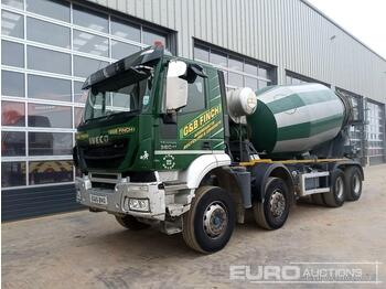 Betongbil Iveco TRAKKER 360