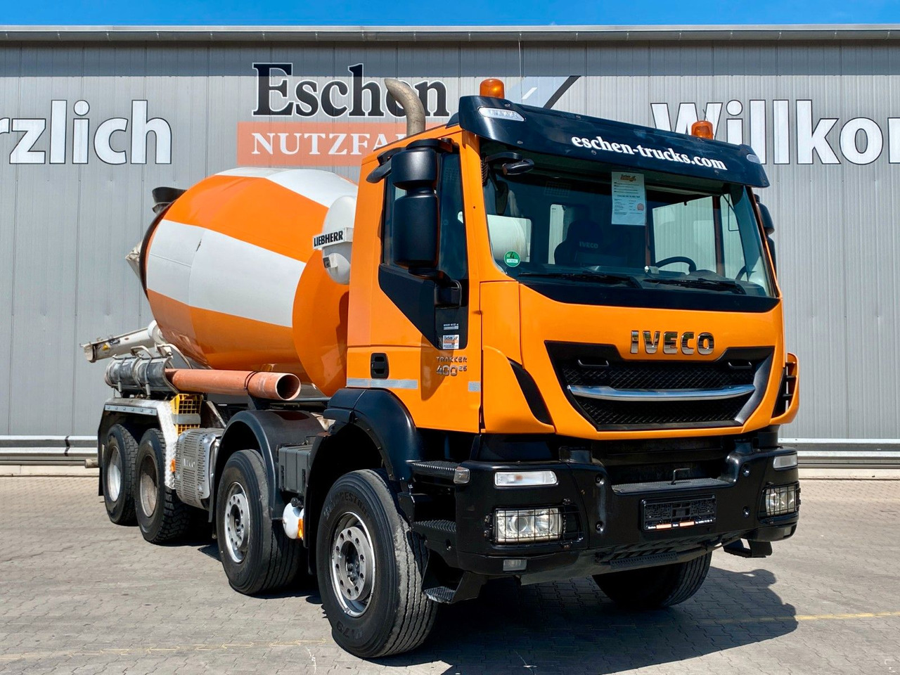 Betongbil Iveco Trakker AD 340 TB 400/8x4 | 9m³ Liebherr*Navi*AC
