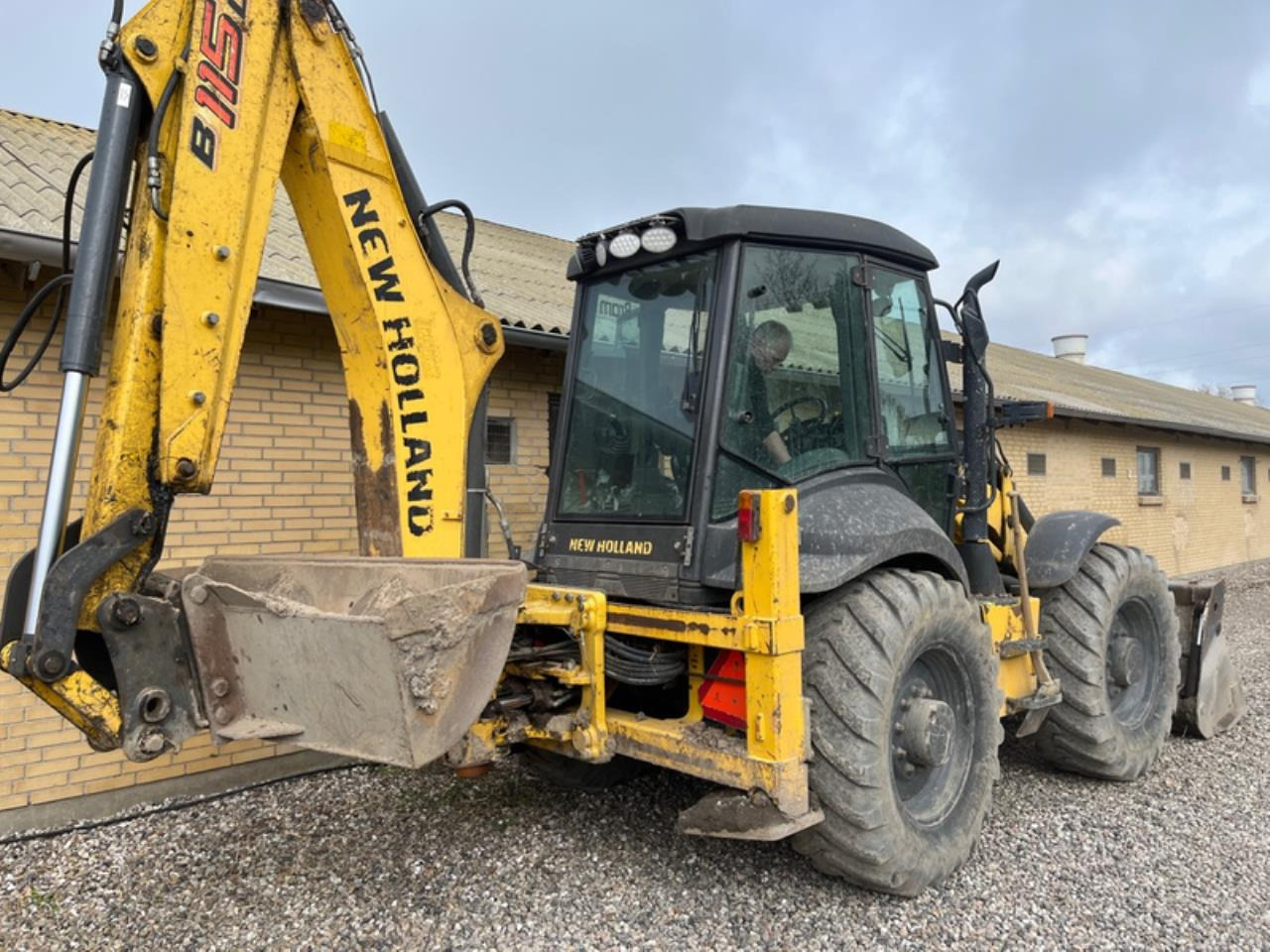 Grävlastare New Holland LB115
