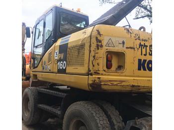 Grävmaskin på däck KOMATSU PW160-7