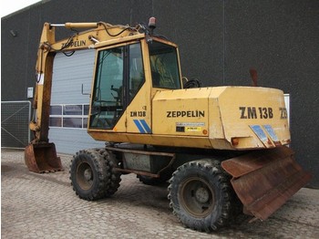 ZEPPELIN ZM 13B - Grävmaskin på däck