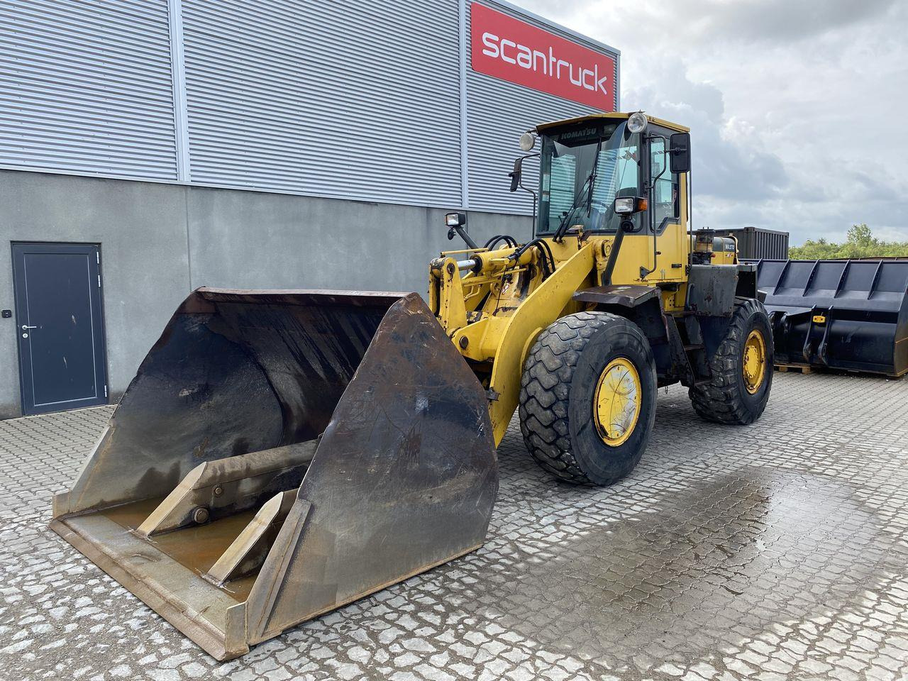 Hjullastare Komatsu WA270-3