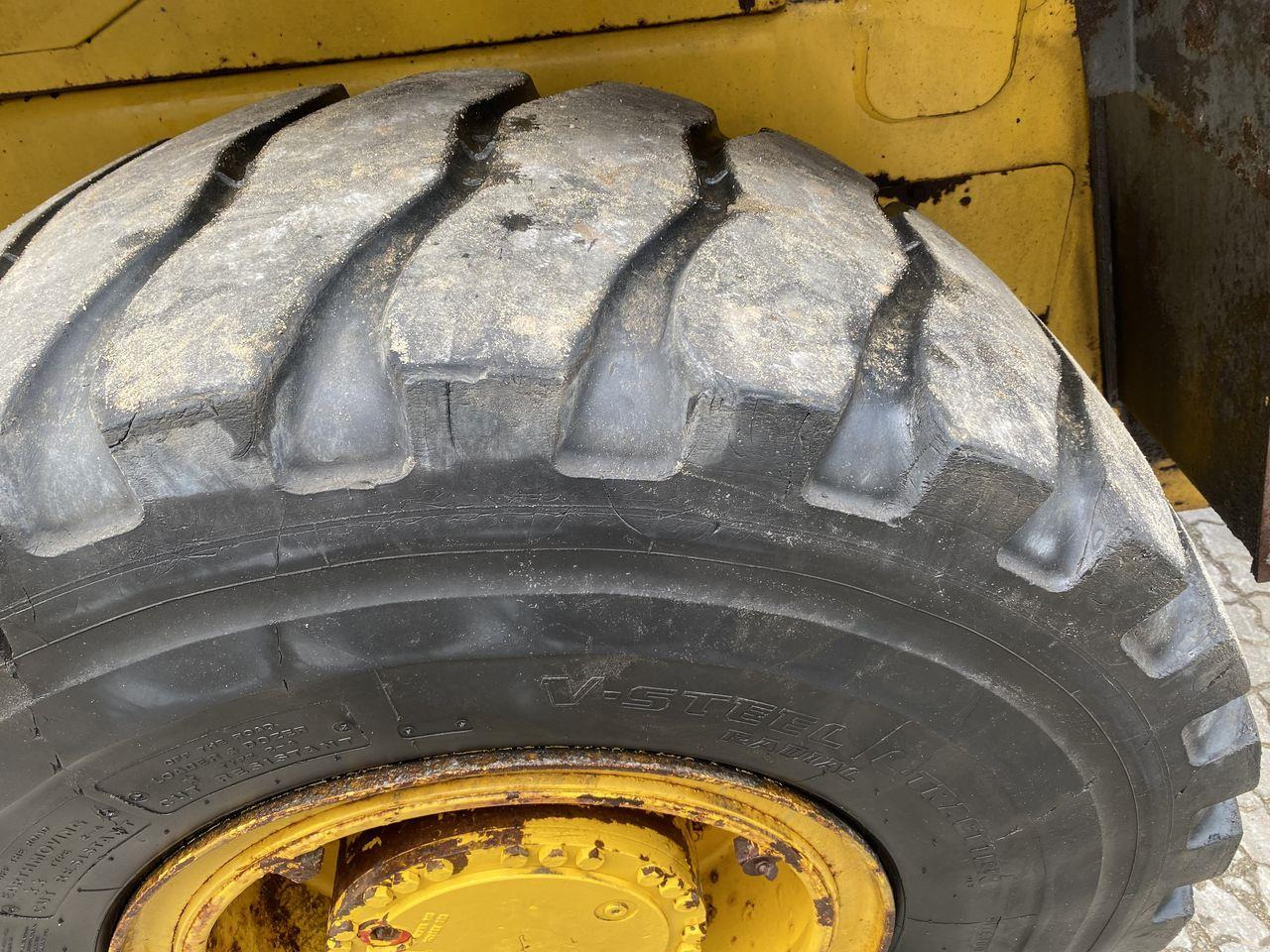 Hjullastare Komatsu WA270-3