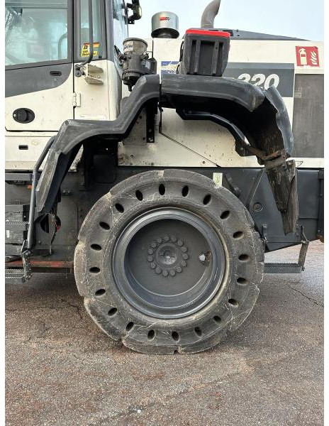 Hjullastare Komatsu WA 320-8 Klappsch. Hochlader WAAGE Schutzbel. Klim WA 320-8 Klappsch. Hochlader WAAGE Schutzbel. Klima