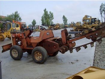 DITCH-WITCH R 30 4 wheel drive trencher - Kedjegrävare