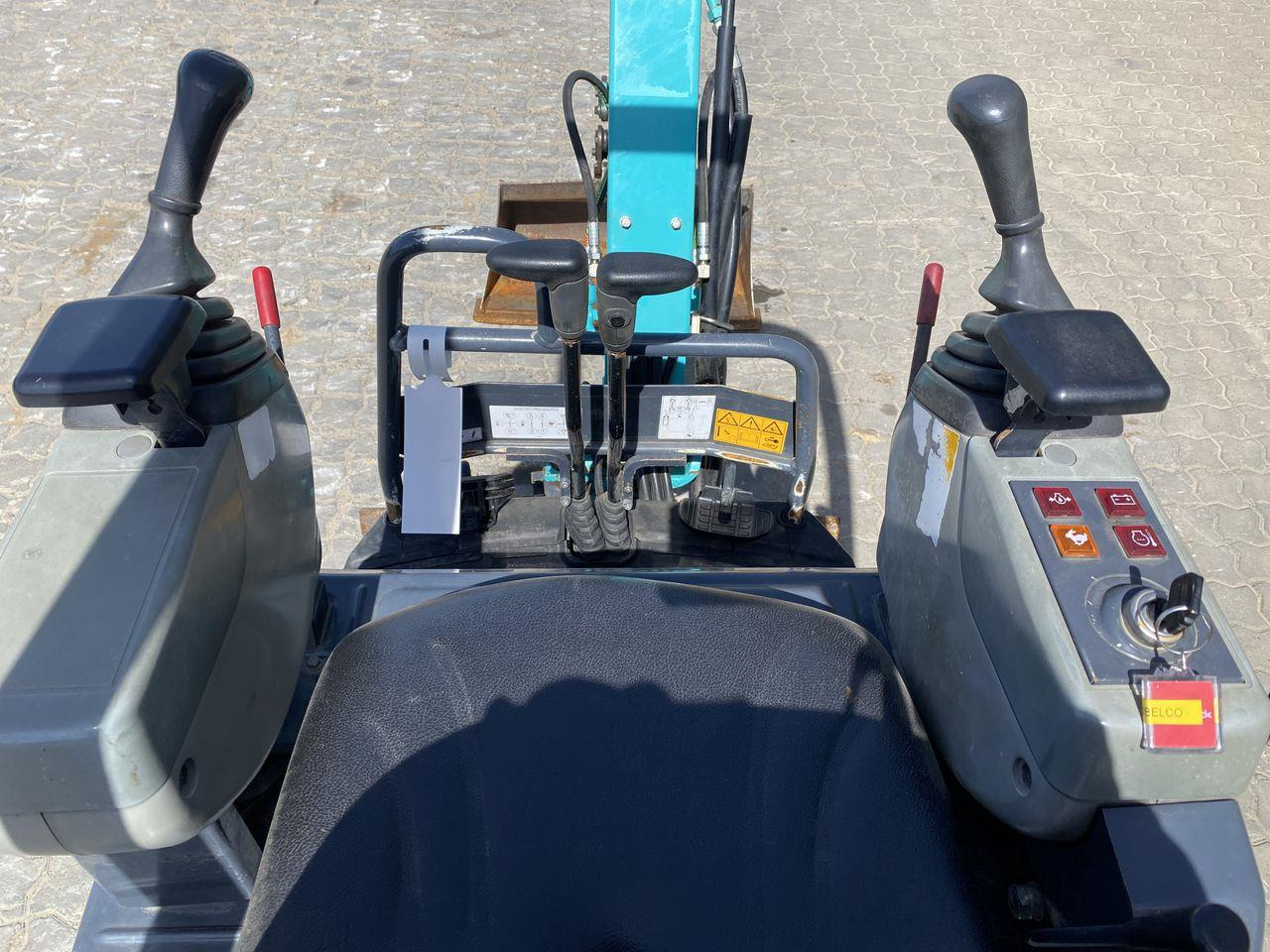 Minigrävmaskin Kobelco SK10SR-2