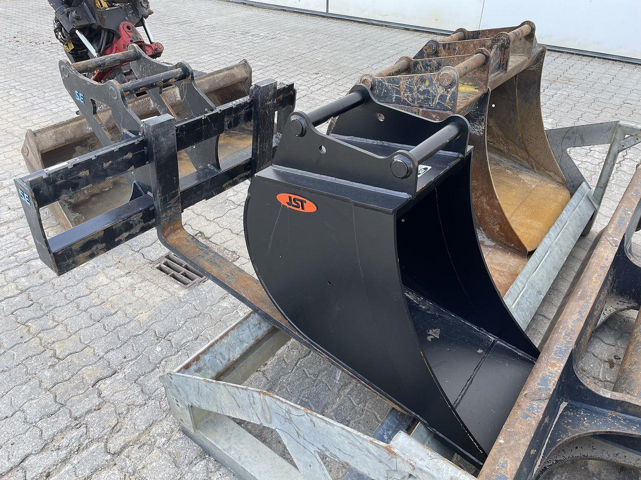 Minigrävmaskin Komatsu PC88MR-10