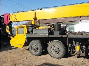Mobilkran KATO NK400E