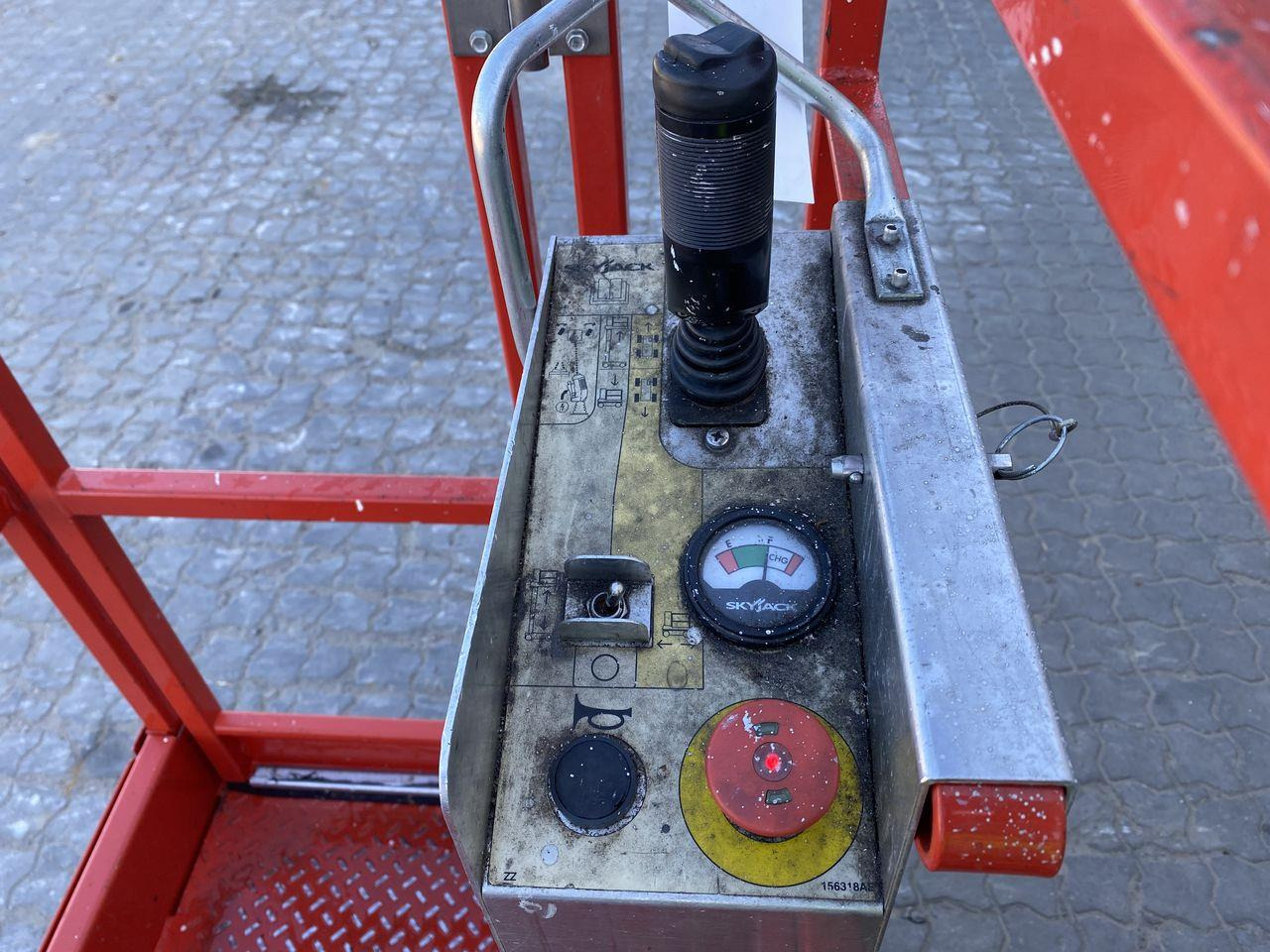 Pelarlift Skyjack SJ12