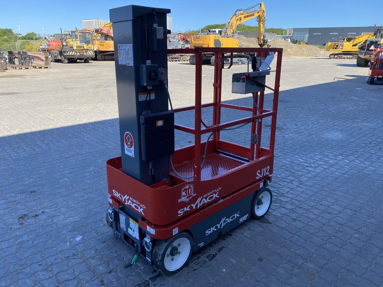 Pelarlift Skyjack SJ12