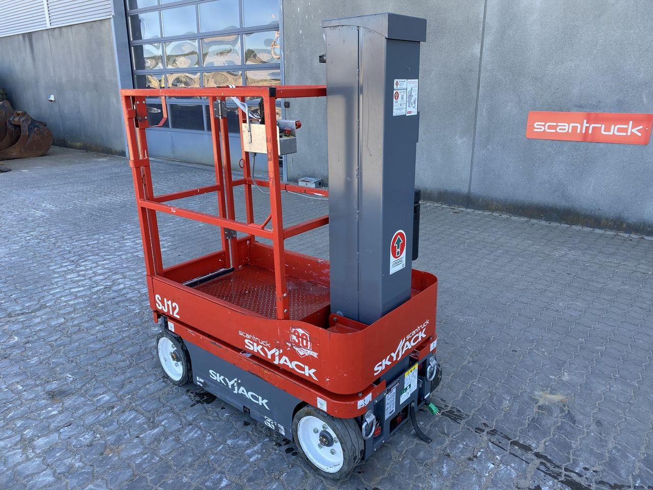 Pelarlift Skyjack SJ12