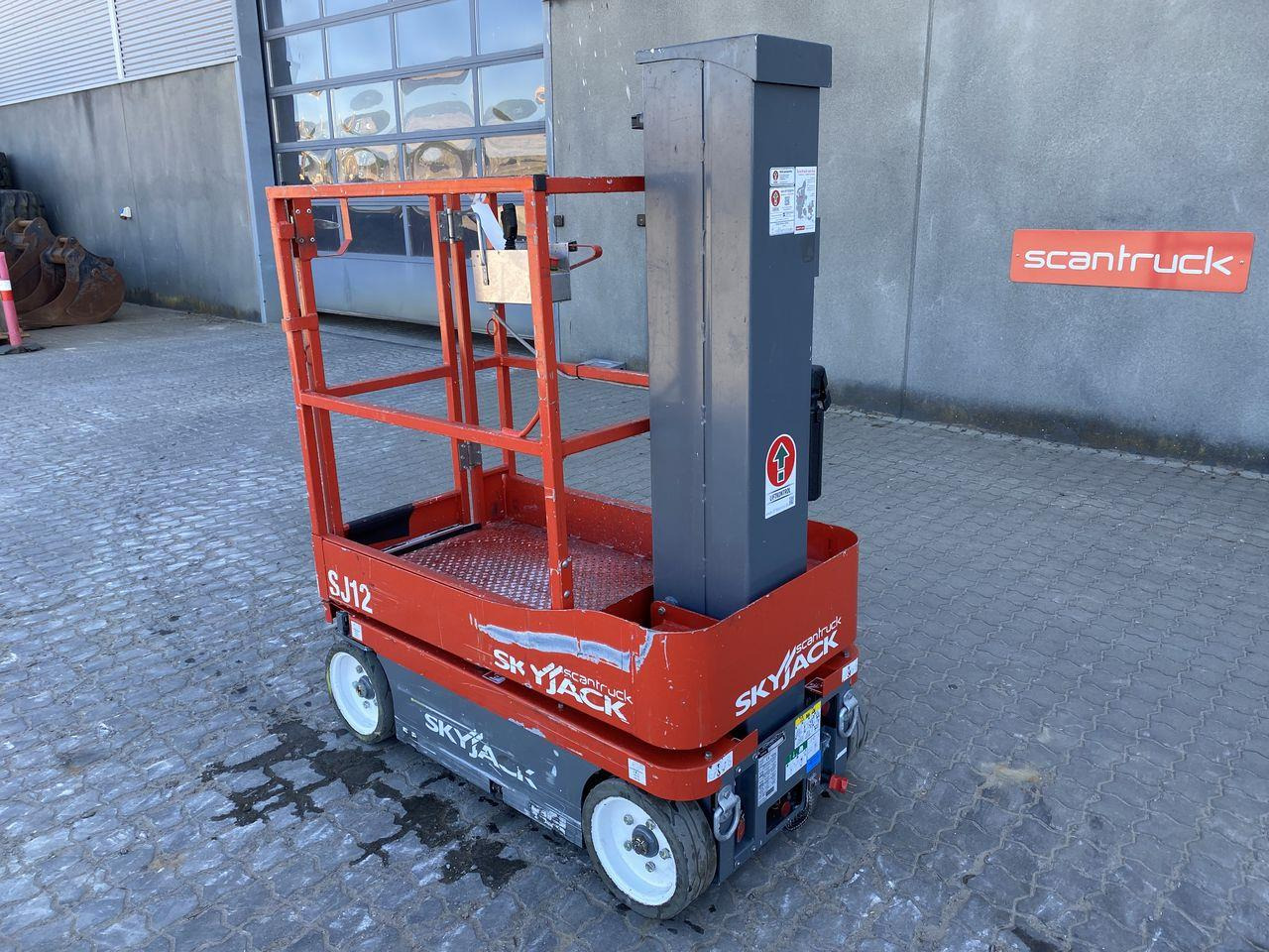 Pelarlift Skyjack SJ12