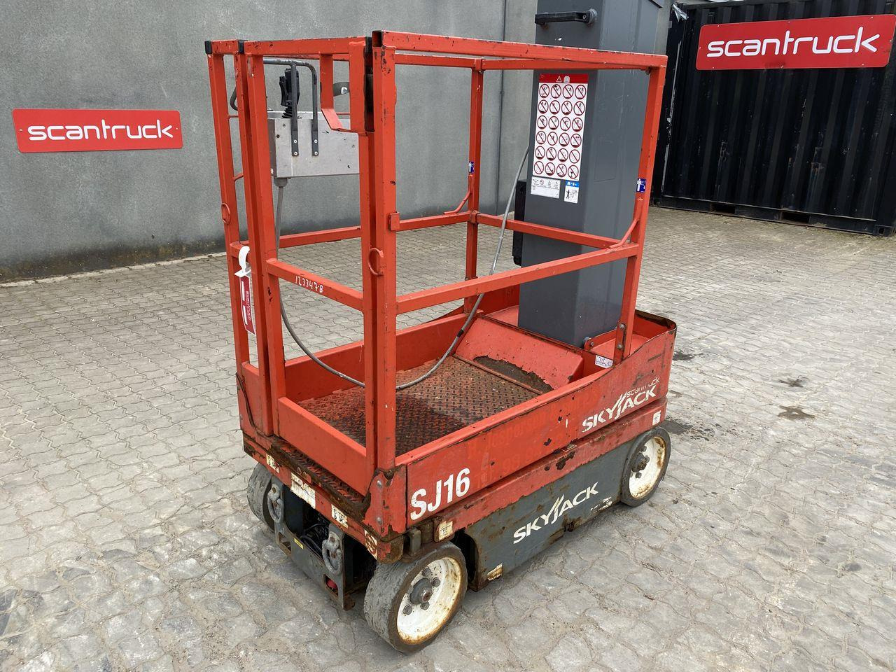 Pelarlift Skyjack SJ16