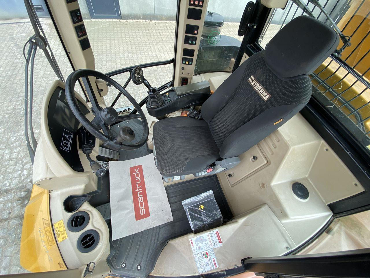 Ramstyrd dumper Hydrema 912ES