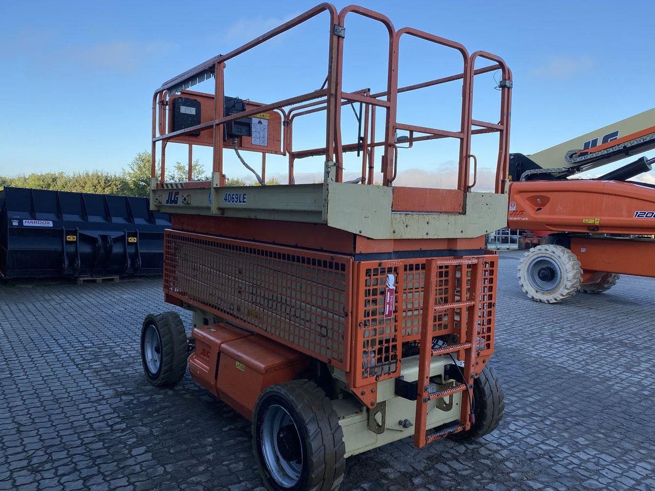 Saxlift JLG 4069