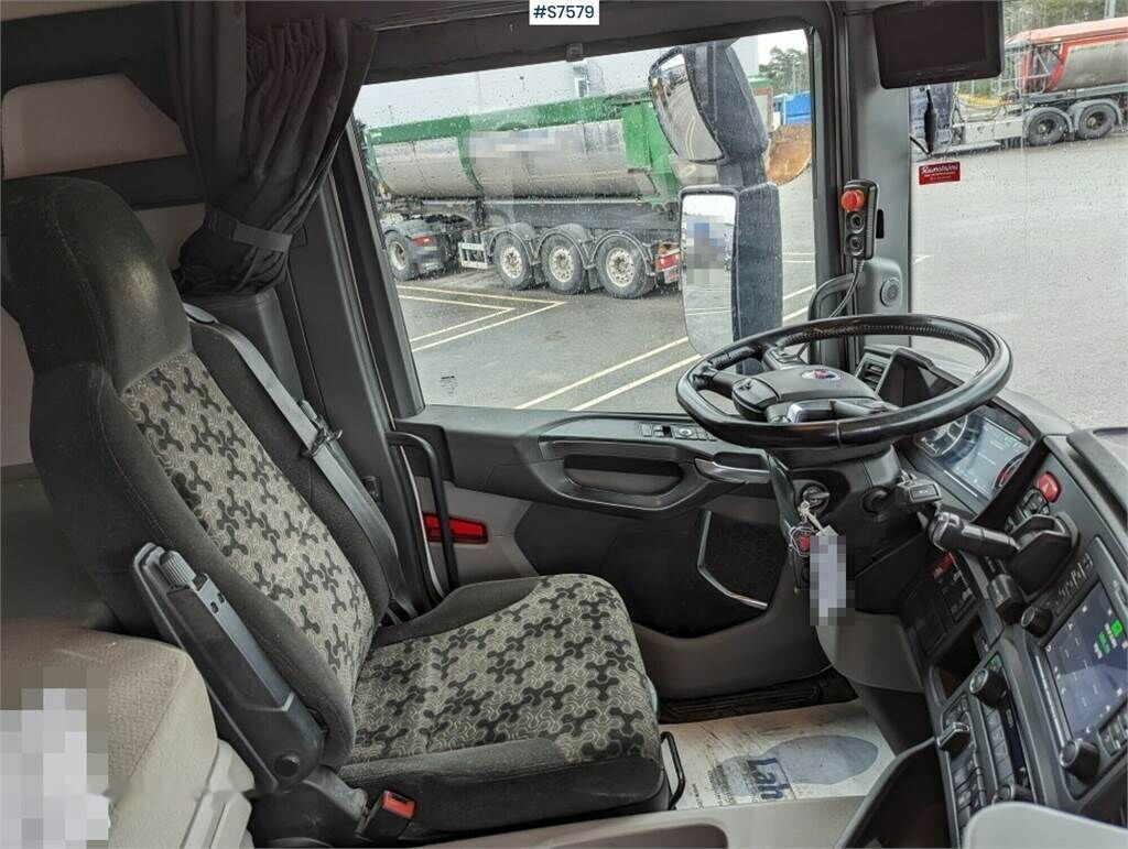Betongbil Scania G450 8x2 Concrete truck with chute: bild 8