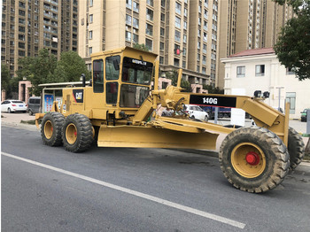 Väghyvel CATERPILLAR 140G
