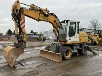 Grävmaskin på däck LIEBHERR A 314