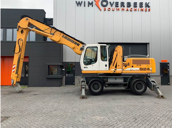 Materialhanterare LIEBHERR A 924