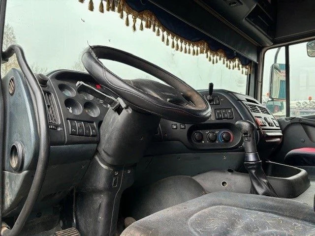 Leasa DAF 95.430 XF SPACECAB (EURO 3 / ZF16 MANUAL GEARBOX / ZF-INTARDER / AIRCONDITIONING / 870 LITER DIESELTANK) DAF 95.430 XF SPACECAB (EURO 3 / ZF16 MANUAL GEARBOX / ZF-INTARDER / AIRCONDITIONING / 870 LITER DIESELTANK): bild 7