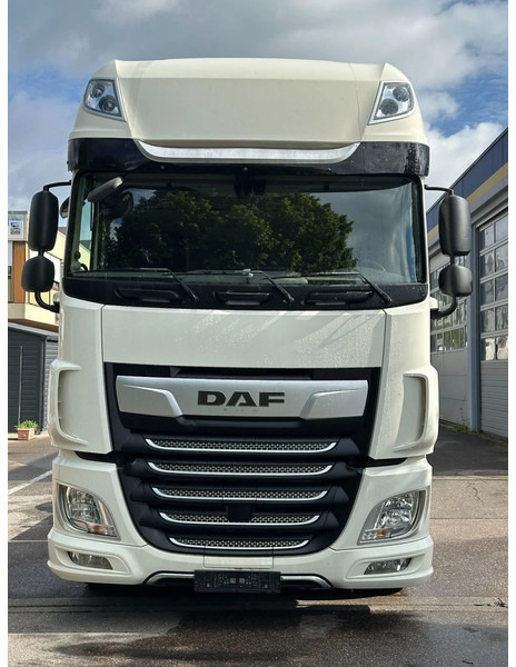 Dragbil DAF XF 106.480 SSC*Mega*Volumen*Intarder *2 Tanks