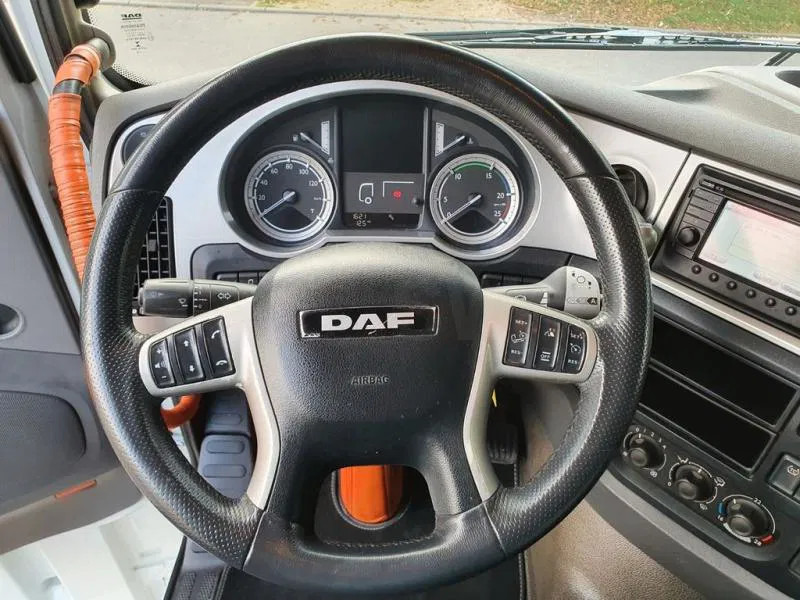 Dragbil DAF XF 106.510 FT 6x2/4 SSC 3-Achser MEGA E6