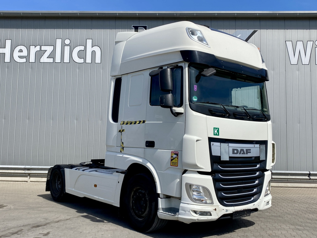 Dragbil DAF XF 460 FT SSC