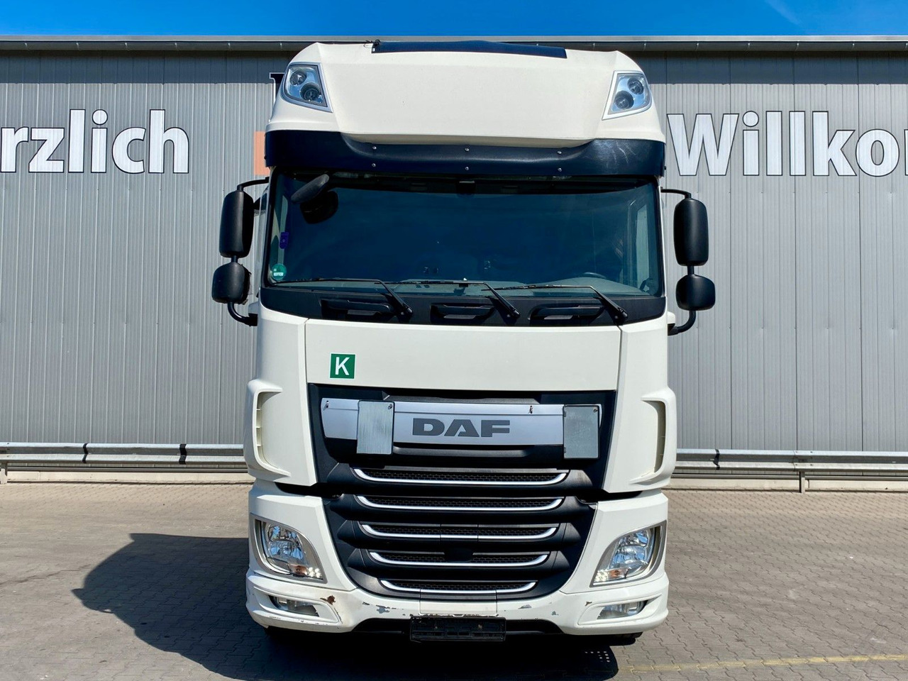 Dragbil DAF XF 460 Super Space Cab | Klima*Vollspoiler