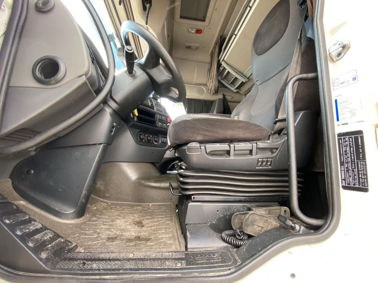 Dragbil DAF XF 460 Super Space Cab | Klima*Vollspoiler