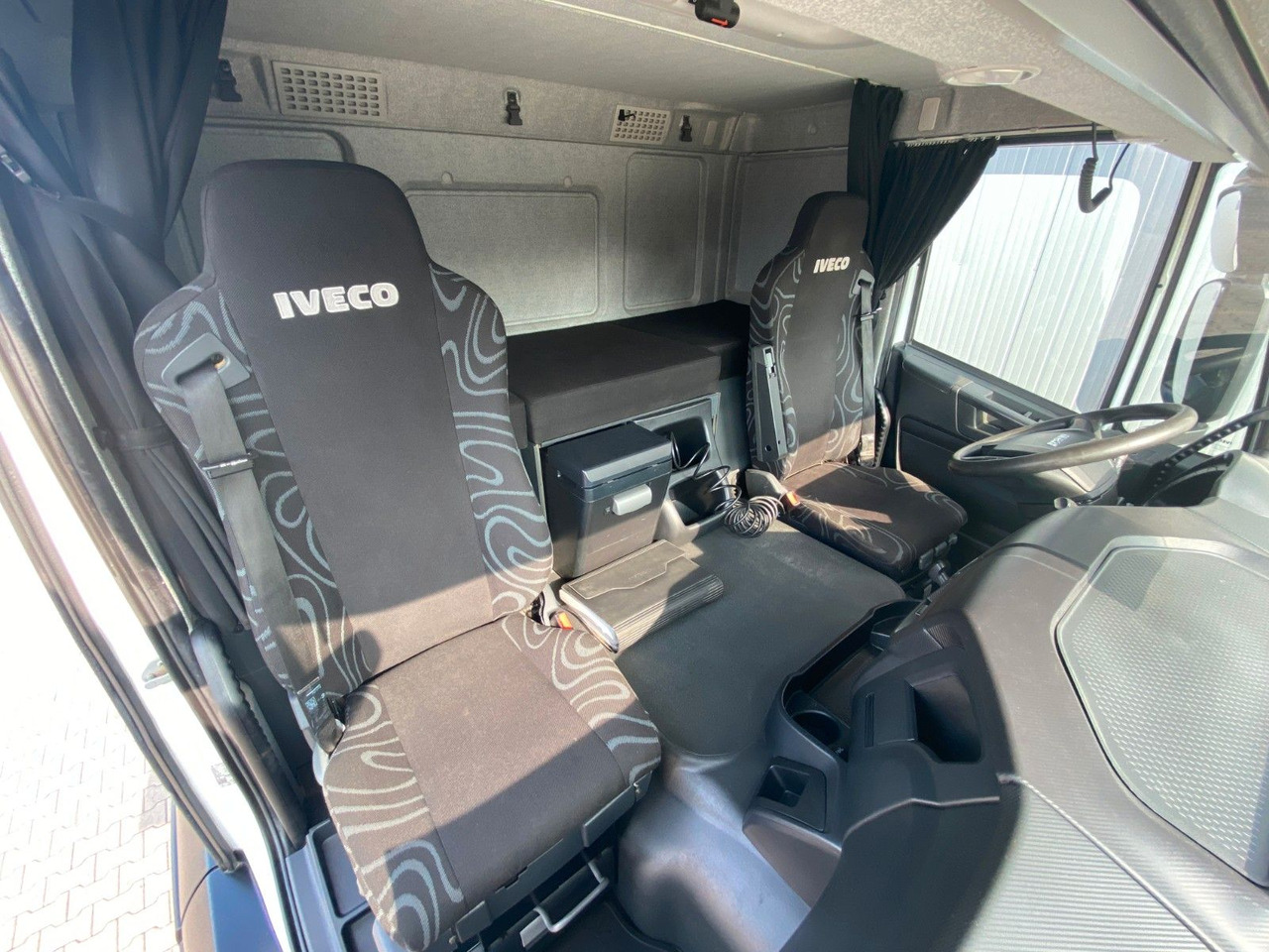 Dragbil Iveco AT 400/450 4x4 | Trakker*Retarder*Hydraulik*ALU