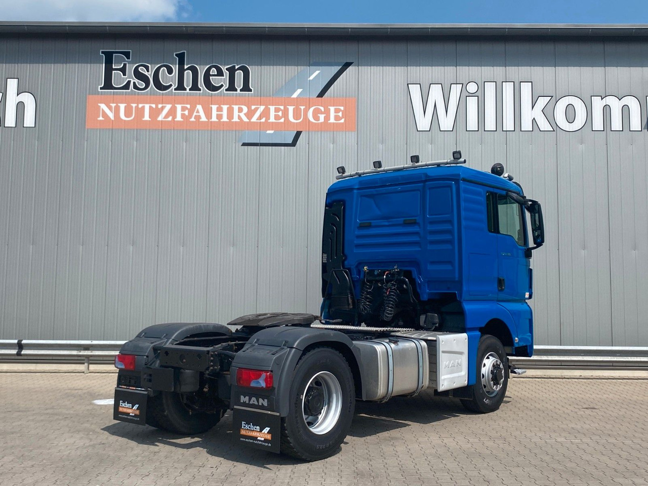 Dragbil MAN TGX 18.500 4x4 HYDRO| 2x Hydraulik*Retarder*Navi