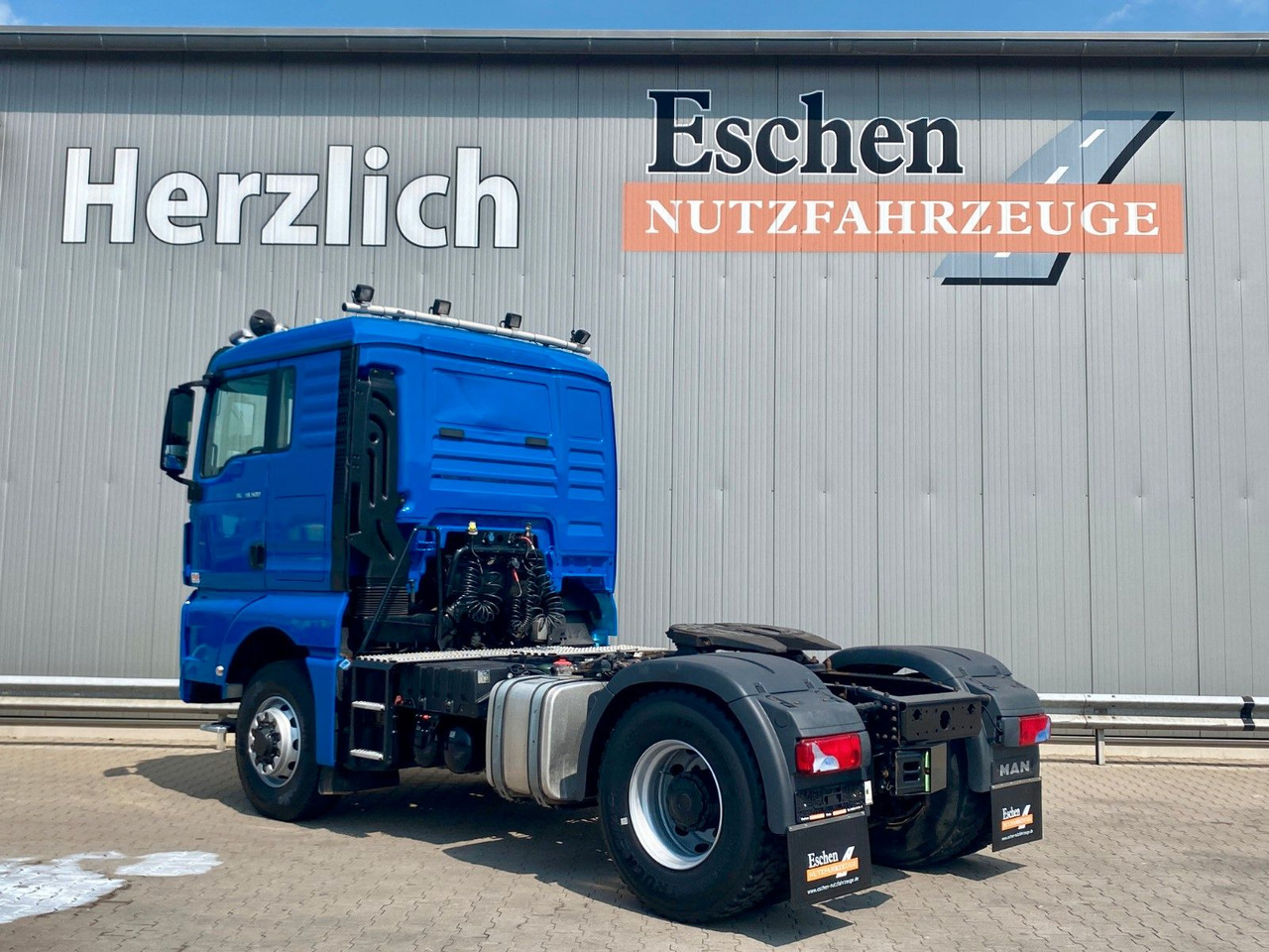 Dragbil MAN TGX 18.500 4x4 HYDRO| 2x Hydraulik*Retarder*Navi