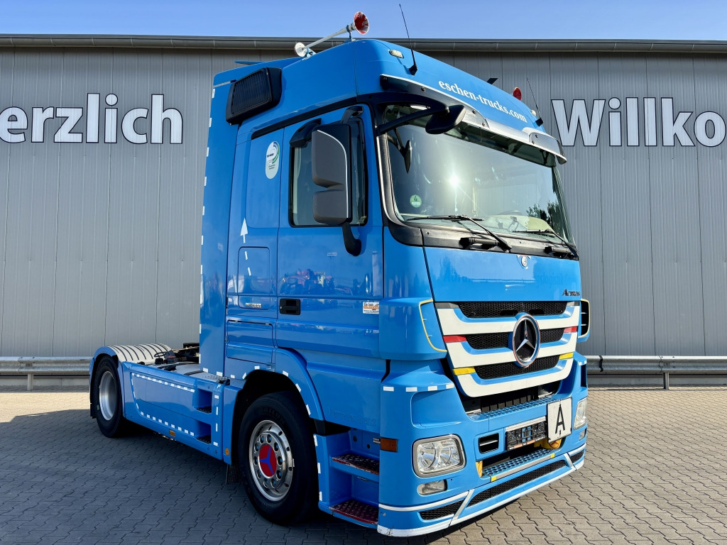Dragbil Mercedes-Benz 1844 LS