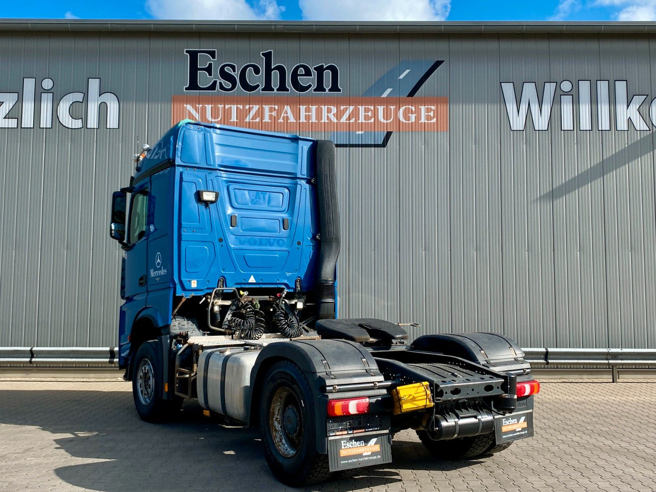 Dragbil Mercedes-Benz 1851 Arocs LS | 2x Hydraulik*Reifen:70%*1.Hd*AC