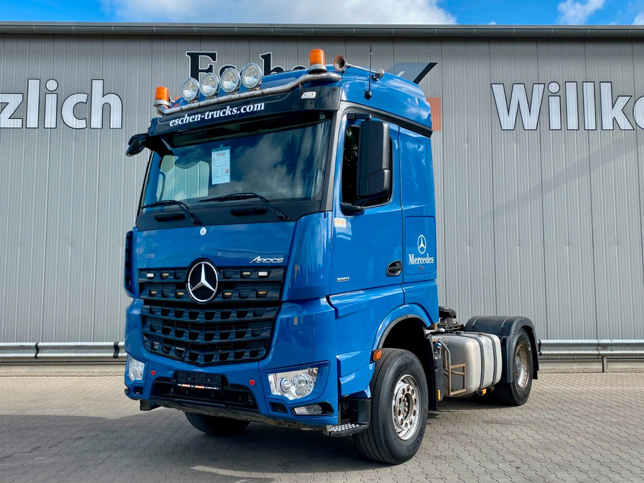 Dragbil Mercedes-Benz 1851 Arocs LS | 2x Hydraulik*Reifen:70%*1.Hd*AC