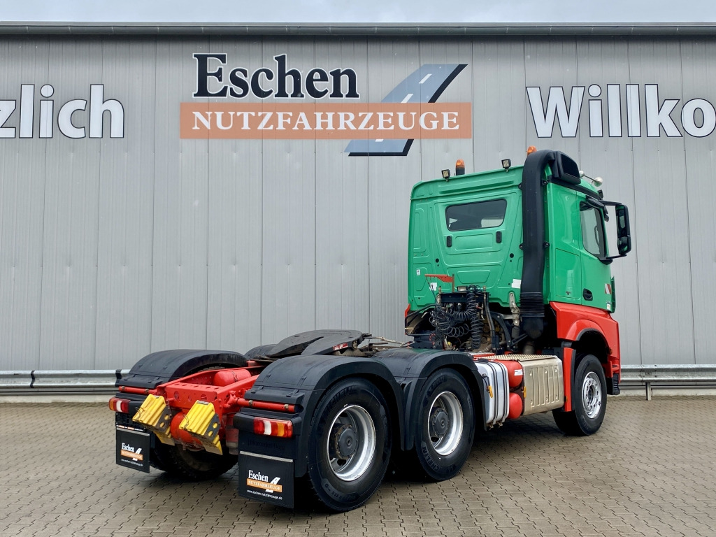 Dragbil Mercedes-Benz 2663 LS Arocs 6x4