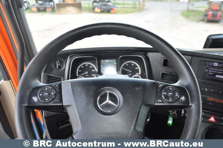 Dragbil Mercedes-Benz Actros: bild 12