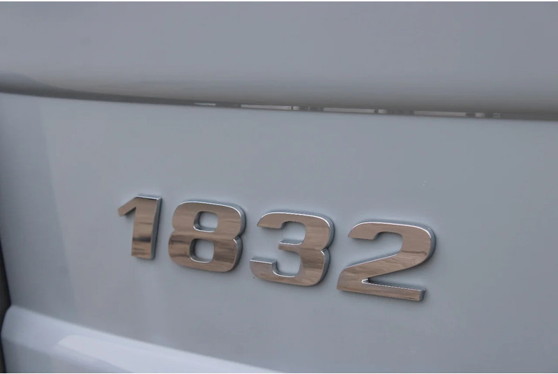 Dragbil Mercedes-Benz Actros 1832 + EURO 5 + 6CYL 12L: bild 9